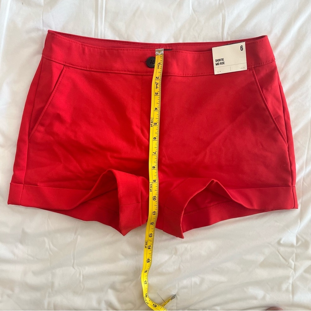 NWT Express Women's Shortie Mid-Rise Shorts Cuffed Pockets Stretch Preppy Size 6 - Picture 8 of 9